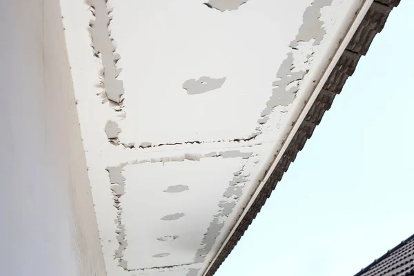 White Color Paint Peeling Ceiling House Roof — Stock Photo, Image