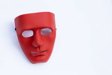 Beyaz arka planda yüz maskesi. Üst görünüm