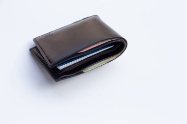 Beyaz arka planda siyah cüzdan izole