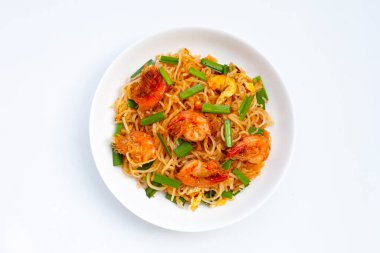 Tayland yemeği, kızarmış pirinç eriştesi (Pad Thai)