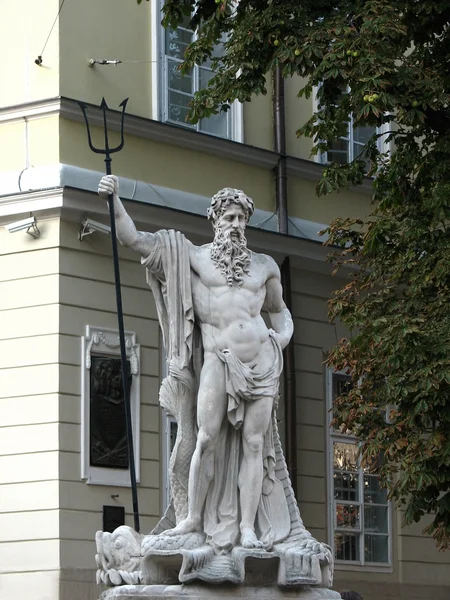 Neptune anıt Lviv şehir