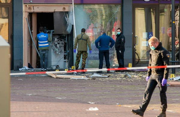 Enschede Netherlands Nov 2020 Atm 기기의 폭발로 피해가 조사중 스톡 사진