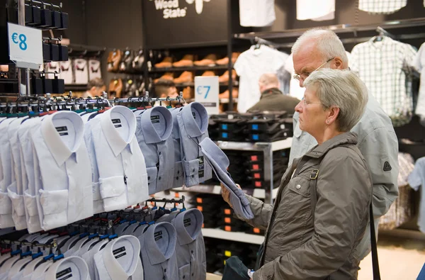 Einkaufen bei primark — Stockfoto