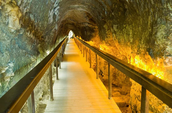 Tunnel på tel Megiddo — Stockfoto