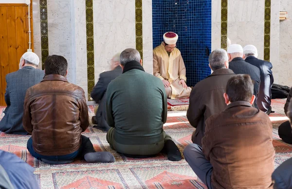 Rezando na mesquita — Fotografia de Stock