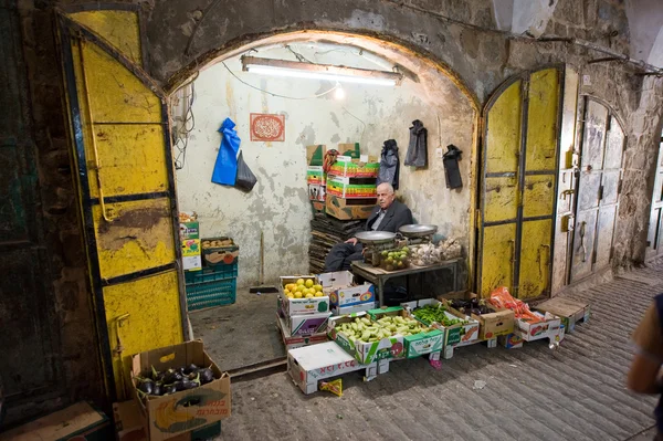 Greengrocer's shop in Hebron — Stock Photo, Image