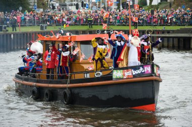 Teknede gelen Sinterklaas
