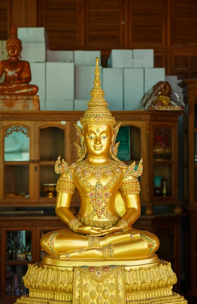 Phrae ,Bangkok ,Thailand,february,7,2016:Wat Phra That Cho Hae T — Stock Photo, Image