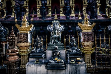 Wat phra Buda heykeli o suthon mongkol khiri Tapınağı: Phrae, Thailand