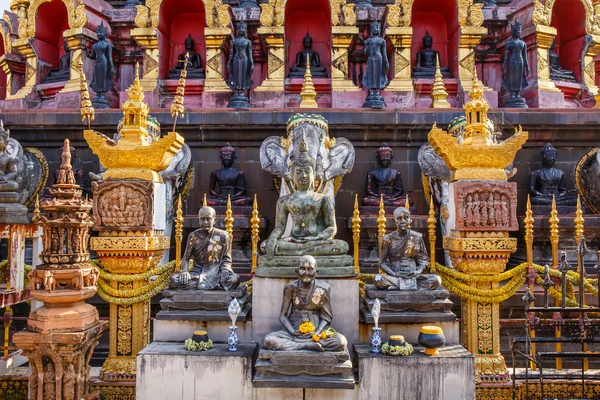 Estátua de Buda em wat phra que suthon mongkol khiri Templo — Fotografia de Stock