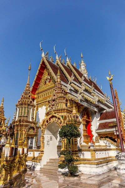 Wat phra que suthon mongkol khiri Templo em Phrae na Tailândia — Fotografia de Stock