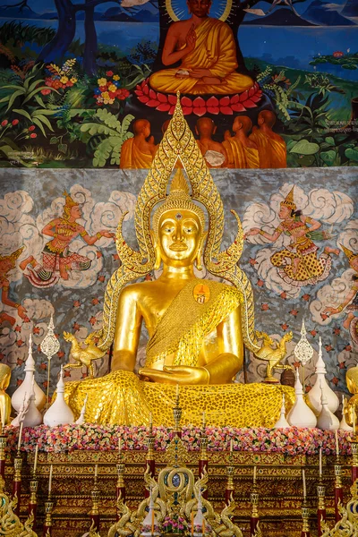 Phrae, Bangkok, Thailandia, febbraio, 7,2016: Wat Phra That Cho Hae T — Foto Stock