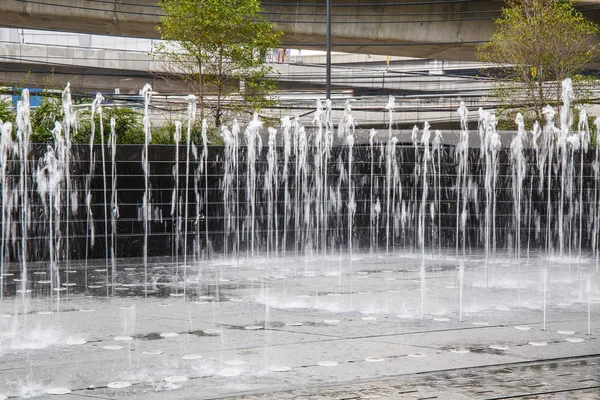 Fountain in the park — Stock Photo, Image