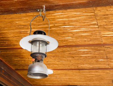 Oda süslemeleri antika lambalar.