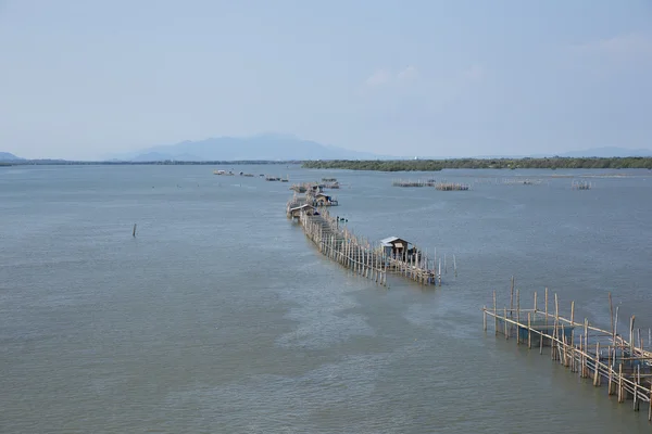 Cages à poissons Pont Laem Sing Chanthaburi, Thaïlande — Photo