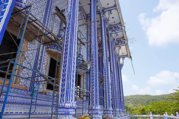 Beautiful Buddhist church with sky in Chantaburi, Thailand — Stock Photo, Image