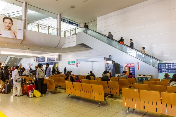 Fukuoka, Japão - 22 de março de 2016 - Aeroporto de Fukuoka é o mais movimentado — Fotografia de Stock