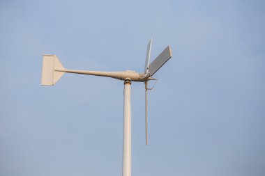 Rüzgar türbinleri üzerinde sky