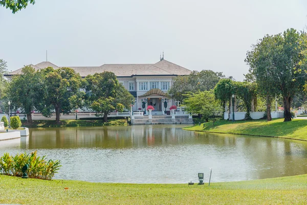 Edificio de residencia en el Bang Pa-In Royal Ayutthaya, Tailandia — Foto de Stock