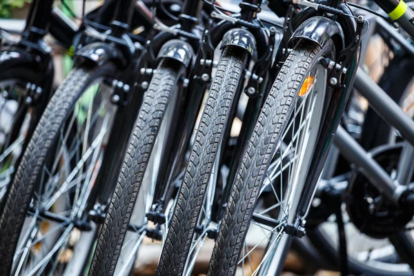 Велосипедні колеса крупним планом — стокове фото