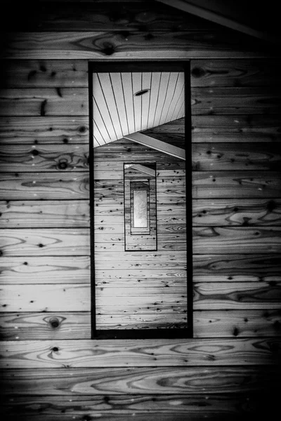 Pared de ventana de madera con cuadrado — Foto de Stock