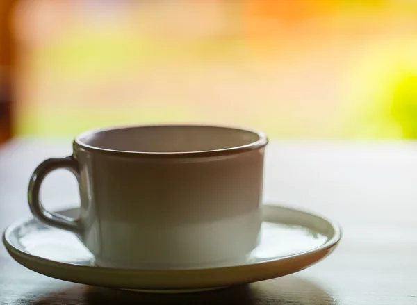 Tazza di caffè in caffetteria — Foto Stock