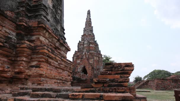 タイの古都アユタヤ県のワット ・ チャイ ・ Watthanaram ランドマーク古寺 — ストック動画