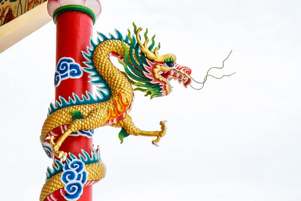 Dragon on pole — Stock Photo, Image