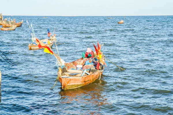 Small fishing boats on the beach Thailand — Stock Photo, Image