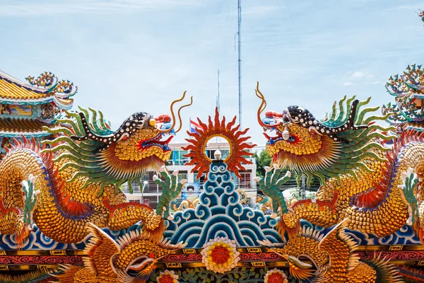 Dragões no templo chinês — Fotografia de Stock