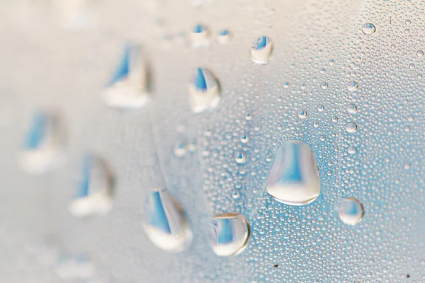 Gotas de agua sobre vidrio — Foto de Stock