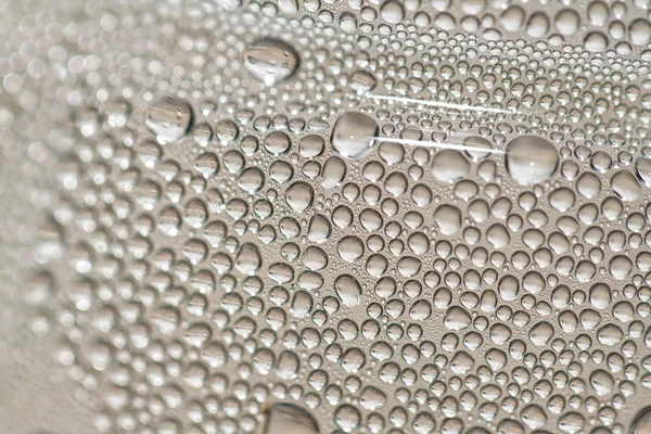 Gotas de agua sobre vidrio —  Fotos de Stock