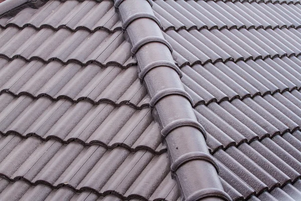 Brown tile roof — Stock Photo, Image