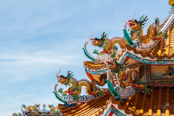 Dragões no templo chinês — Fotografia de Stock