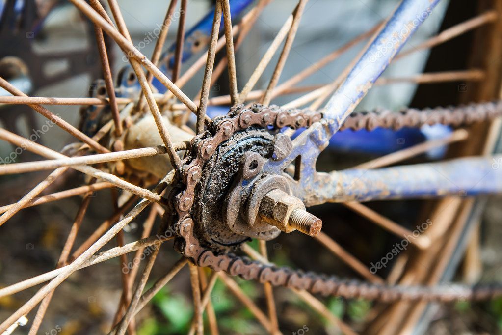 old bicycle chain
