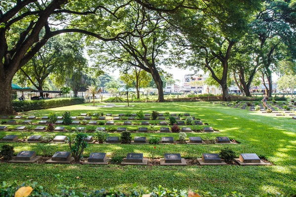 Geallieerde militaire begraafplaats, Kanchanaburi Thailand — Stockfoto