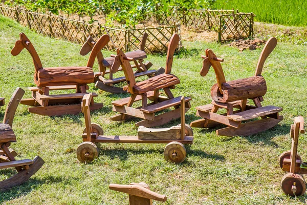 Brinquedos de madeira tailândia — Fotografia de Stock