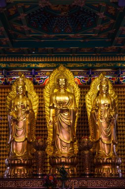 Buda heykelleri Wat Borom Racha Kanchana Phisake (Wat Leng Noei Yi 2)