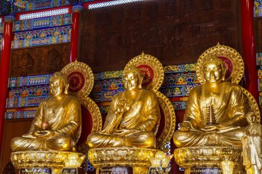 Buddha statues Wat Borom Racha Kanchana Phisake (Wat Leng Noei Yi 2) clipart