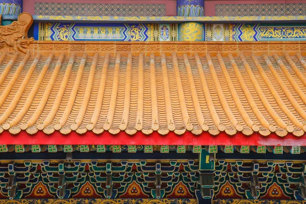 Templo de estilo chinês tradicional em Wat Leng-Noei-Yi em Nonthabu — Fotografia de Stock