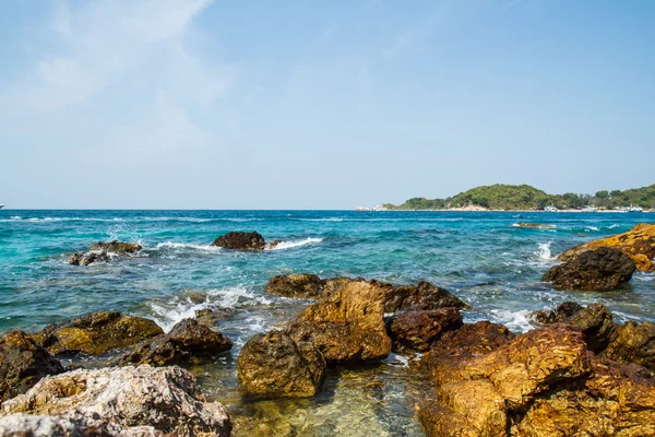 Pattaya beach w Koh Larn, Tajlandia — Zdjęcie stockowe