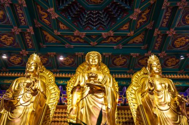 Buda heykelleri Wat Borom Racha Kanchana Phisake (Wat Leng Noei Yi 2)