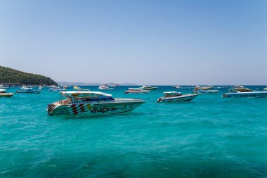 Pattaya, Tayland - 31 Aralık 2014: turist tekne Beach, içinde