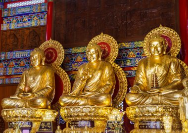 Buda heykelleri Wat Borom Racha Kanchana Phisake (Wat Leng Noei Yi 2)