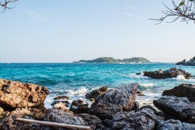 Koh Larne Pattaya.Thailand üzerinde kum plaj