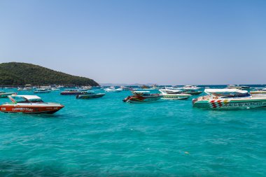 Pattaya, Tayland - 31 Aralık 2014: turist tekne Beach, içinde