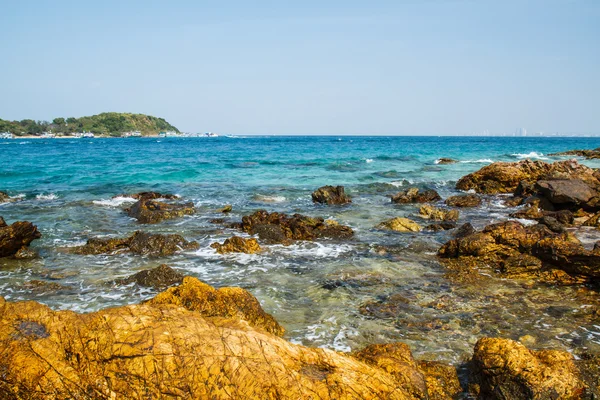 Pattaya beach w Koh Larn, Tajlandia — Zdjęcie stockowe