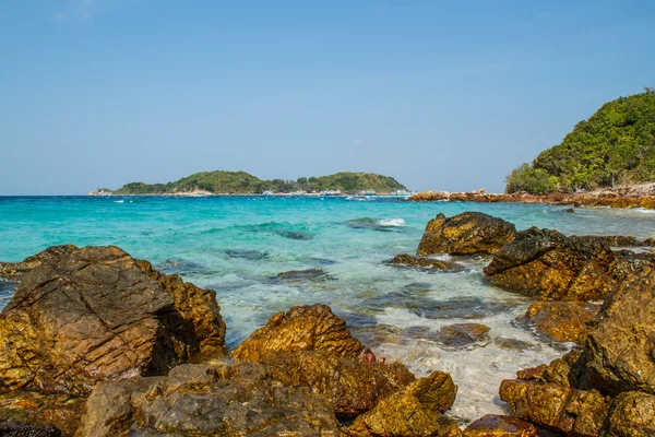 Pattaya beach w Koh Larn, Tajlandia — Zdjęcie stockowe