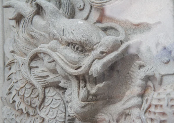 Dragon sculpture — Stock Photo, Image