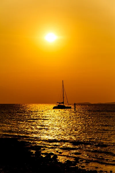 Pôr do sol na praia em Koh Larn Pattaya.Thailand — Fotografia de Stock
